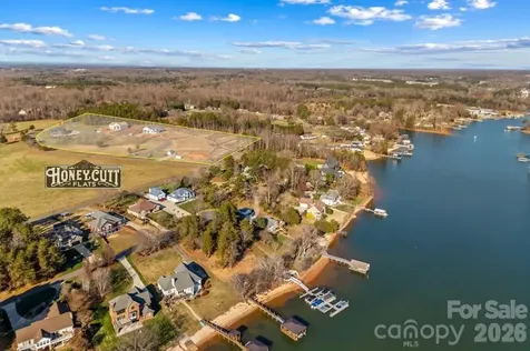 125 Bentley Court Troutman NC 28166