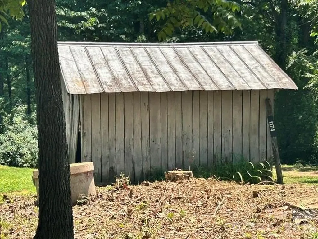 1174 Stacy Hill Road Marion NC 28752