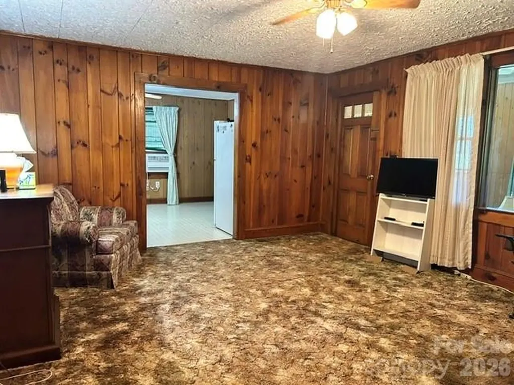 1174 Stacy Hill Road Marion NC 28752