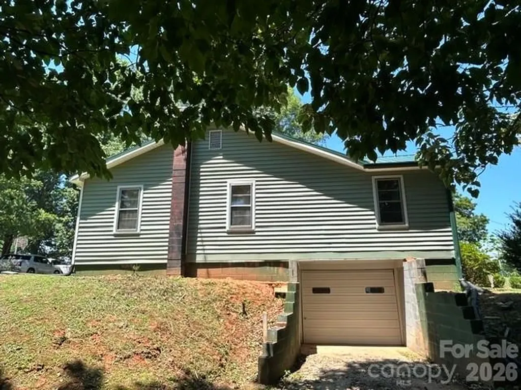 1174 Stacy Hill Road Marion NC 28752