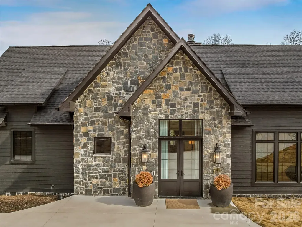 241 Tower Circle Hendersonville NC 28739