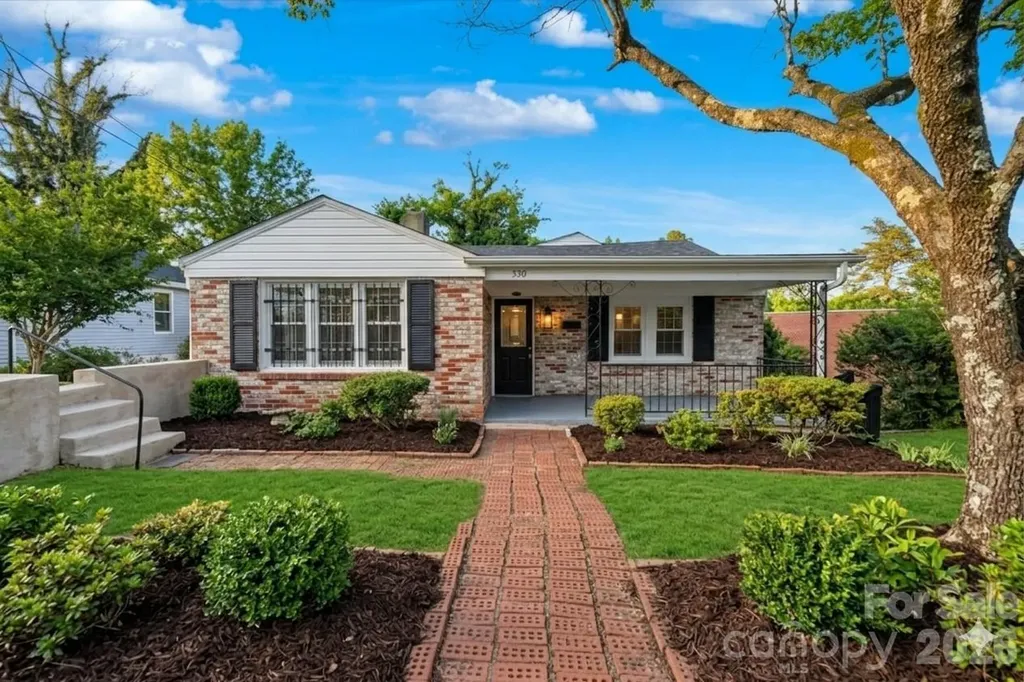 330 Harrington Street NW Lenoir NC 28645