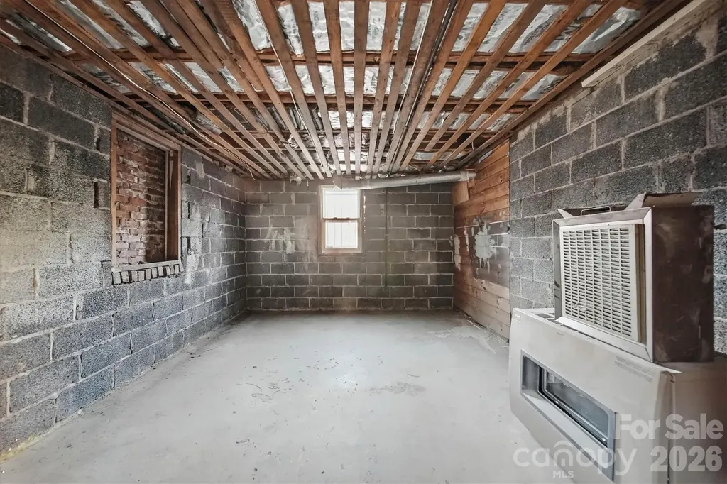 330 Harrington Street NW Lenoir NC 28645