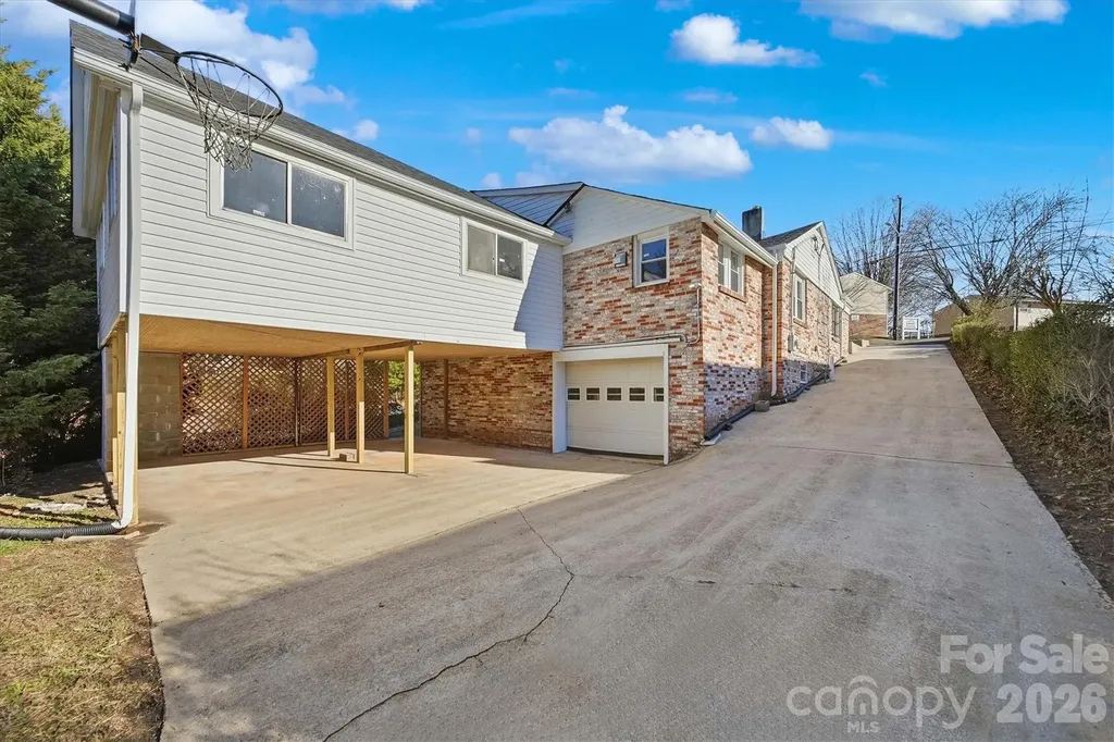 330 Harrington Street NW Lenoir NC 28645