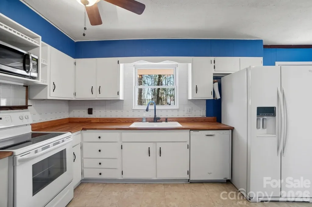 10608 Glenmac Road Charlotte NC 28215