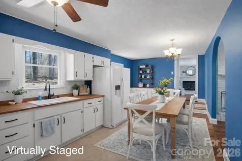 10608 Glenmac Road Charlotte NC 28215