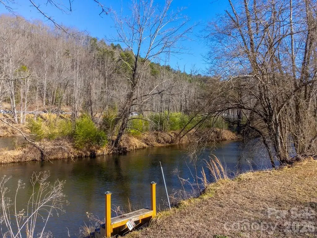 990 Hornet Drive Whittier NC 28789