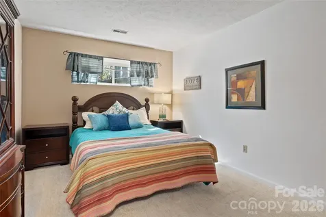 3017 Chestnut Tree Road Hendersonville NC 28792