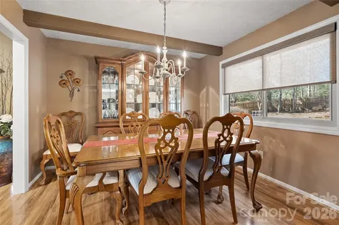 3017 Chestnut Tree Road Hendersonville NC 28792