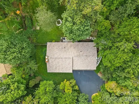 3017 Chestnut Tree Road Hendersonville NC 28792
