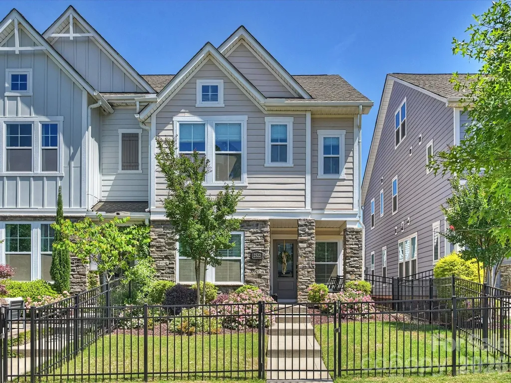 2522 Lydia Avenue Charlotte NC 28205