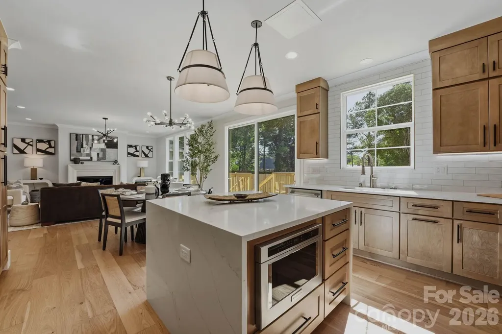 1637 Longfellow Street Charlotte NC 28205