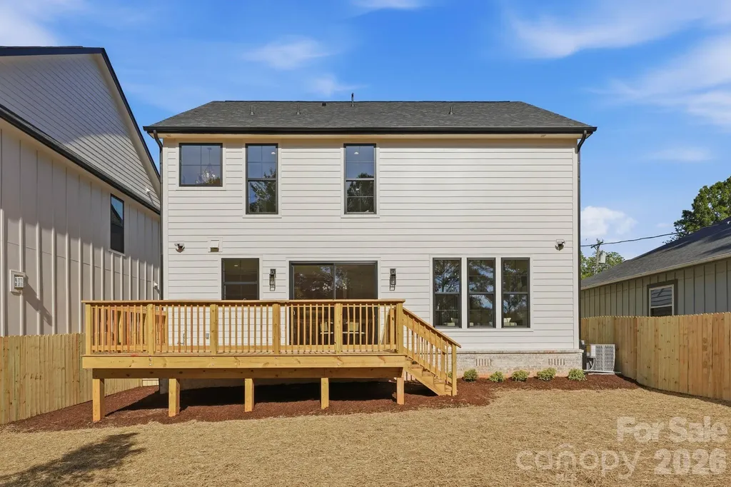 1637 Longfellow Street Charlotte NC 28205