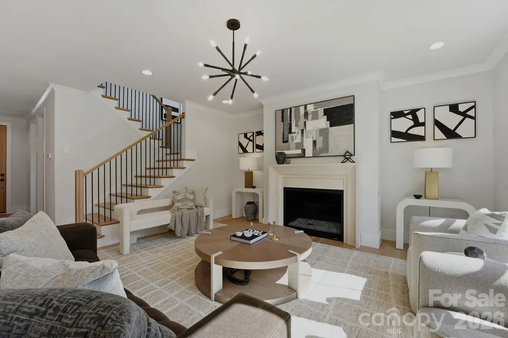 1637 Longfellow Street Charlotte NC 28205