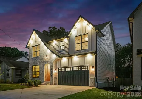 1637 Longfellow Street Charlotte NC 28205