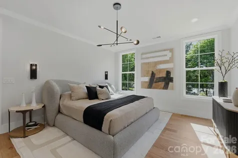 1637 Longfellow Street Charlotte NC 28205