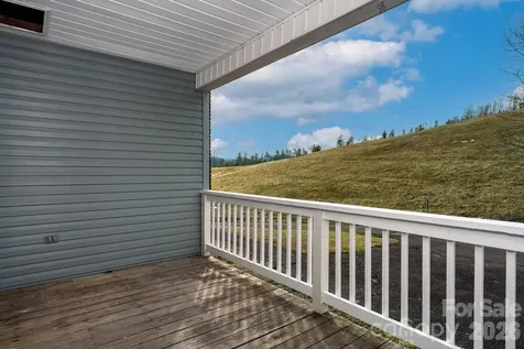 7215 Hwy 421 Highway N Vilas NC 28692