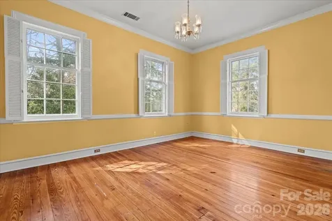 310 Kershaw Street Cheraw SC 29520