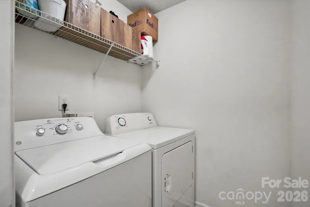 12350 Hennigan Place Lane Charlotte NC 28214