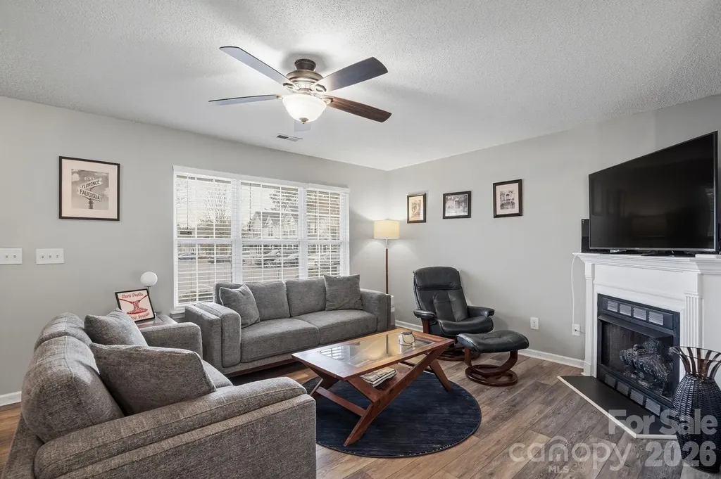 12350 Hennigan Place Lane Charlotte NC 28214