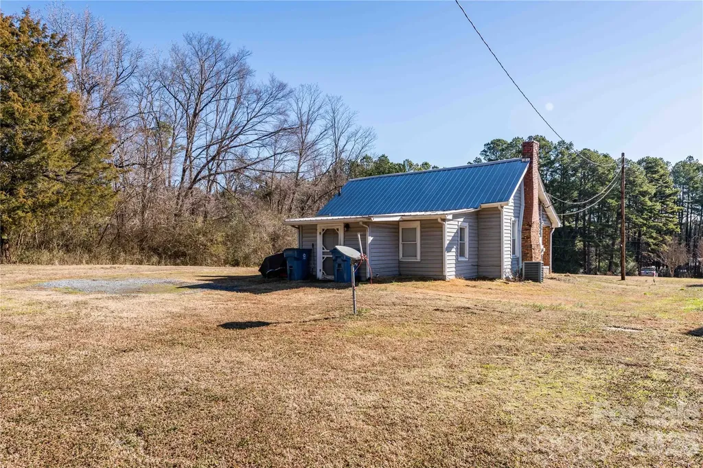 470 & 460 S Moose Road Mount Pleasant NC 28124