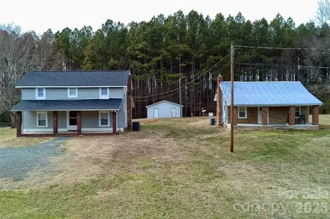 470 & 460 S Moose Road Mount Pleasant NC 28124