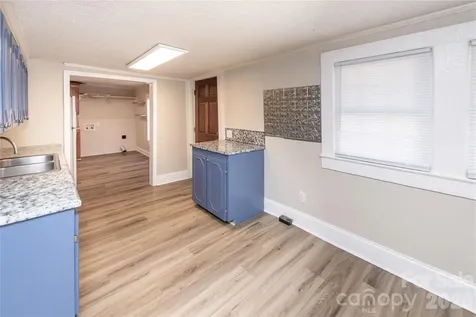 470 & 460 S Moose Road Mount Pleasant NC 28124