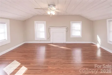 470 & 460 S Moose Road Mount Pleasant NC 28124