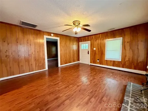 470 & 460 S Moose Road Mount Pleasant NC 28124