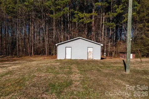 470 & 460 S Moose Road Mount Pleasant NC 28124