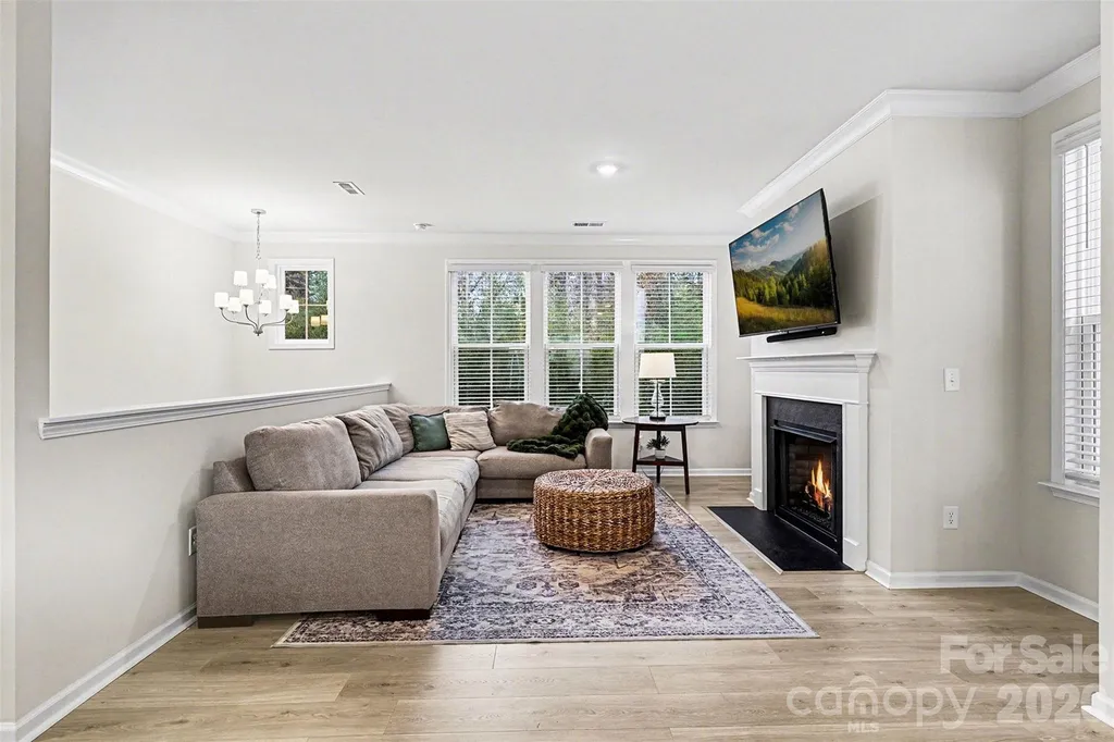 7017 Running Spring Drive Charlotte NC 28205