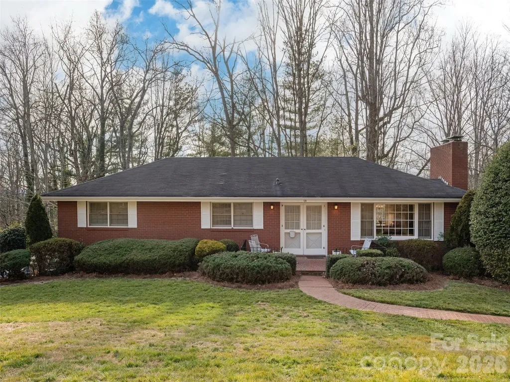 28 Westridge Drive Asheville NC 28803