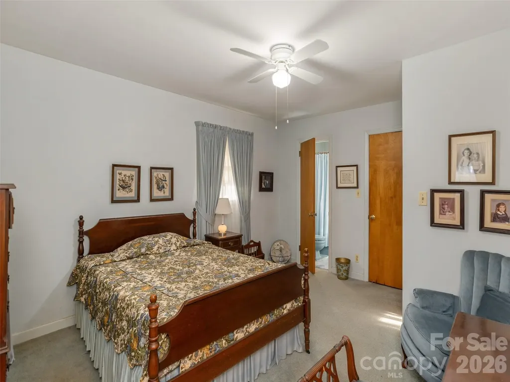 28 Westridge Drive Asheville NC 28803