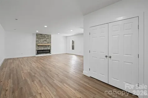 114 Woodpecker Road Purlear NC 28665