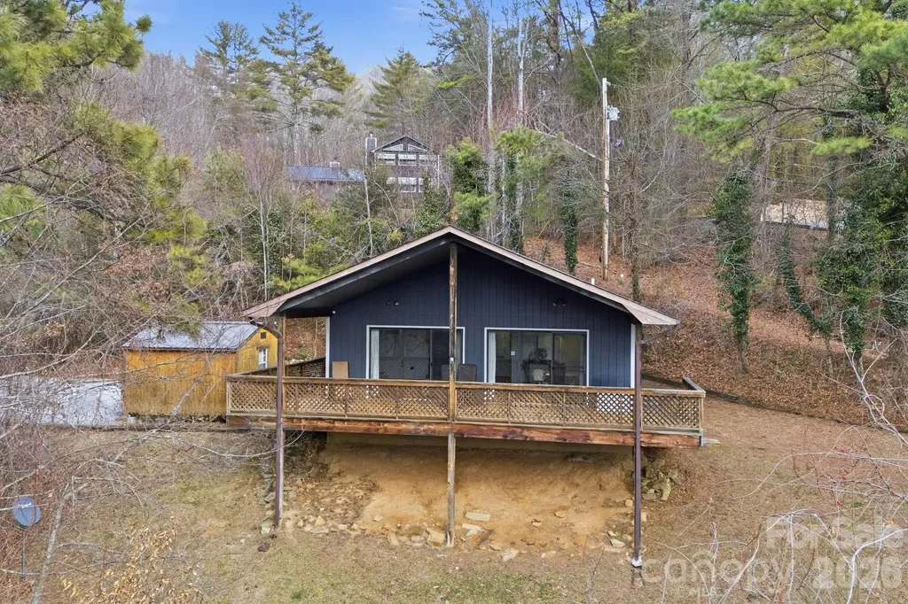 1330 Maple Springs Drive Waynesville NC 28785