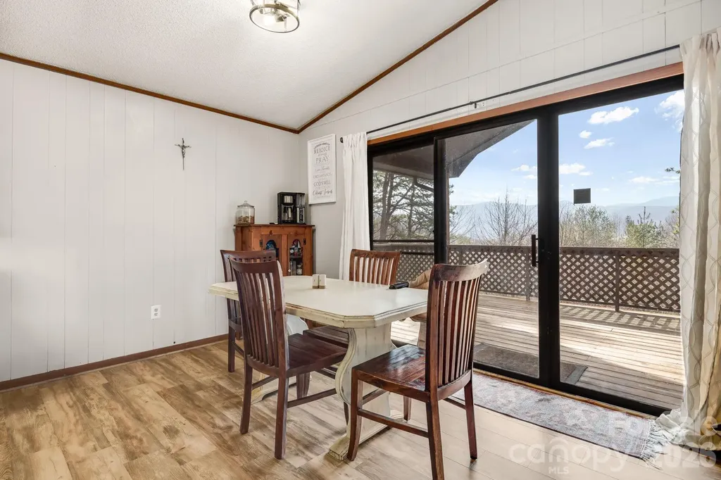 1330 Maple Springs Drive Waynesville NC 28785