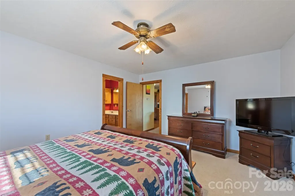 443 Cedarwood Drive Waynesville NC 28785