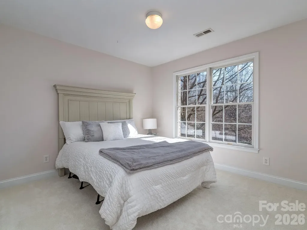 614 Ashgrove Lane Charlotte NC 28270