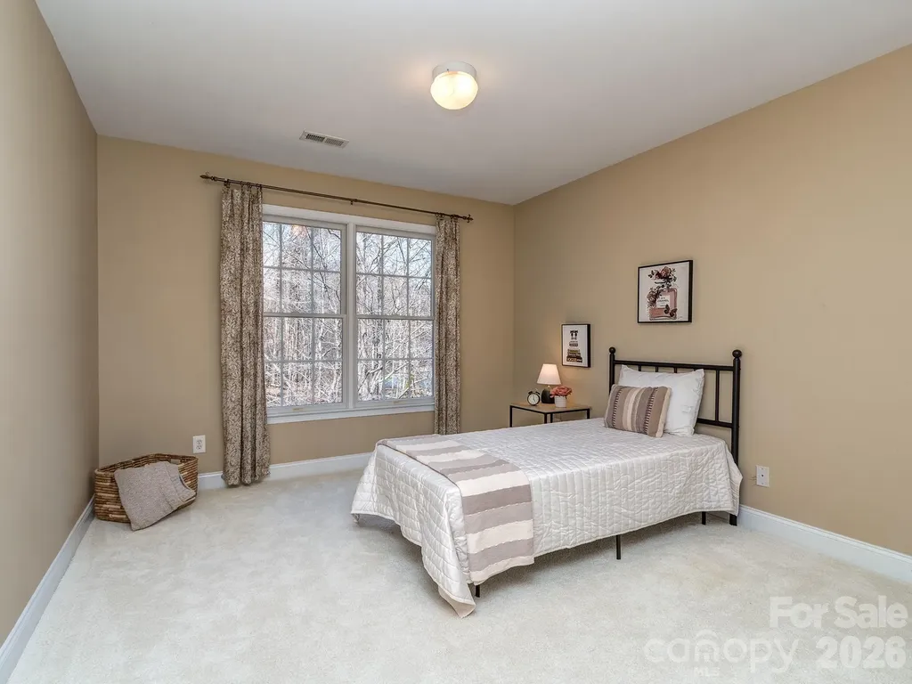 614 Ashgrove Lane Charlotte NC 28270