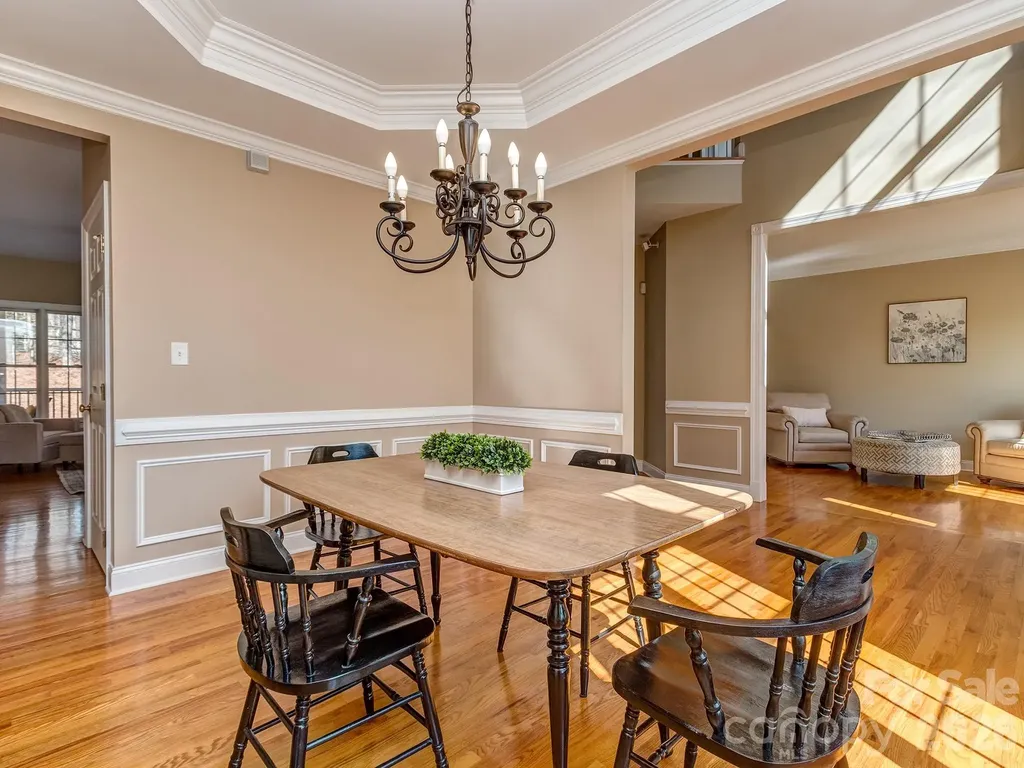 614 Ashgrove Lane Charlotte NC 28270