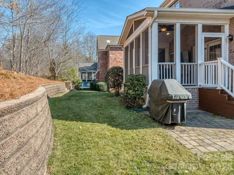 614 Ashgrove Lane Charlotte NC 28270