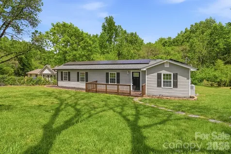 219 Breezewood Drive Charlotte NC 28262