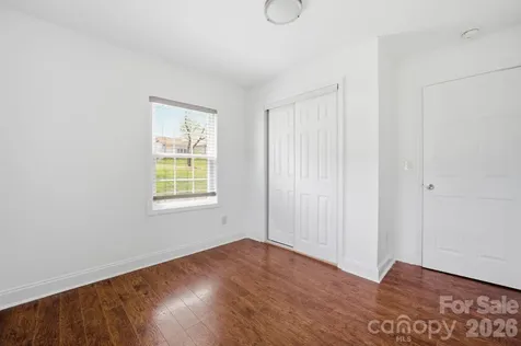 219 Breezewood Drive Charlotte NC 28262