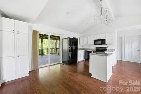 219 Breezewood Drive Charlotte NC 28262
