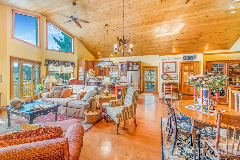 22 Mountain Spring Lane Canton NC 28716