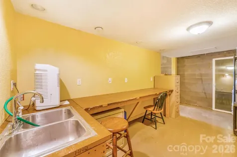 22 Mountain Spring Lane Canton NC 28716