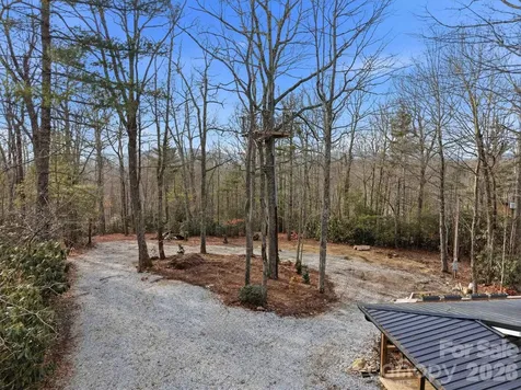 7039 Joe Bowman Avenue Newland NC 28657