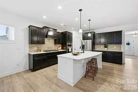 607 Southstone Drive Matthews NC 28104