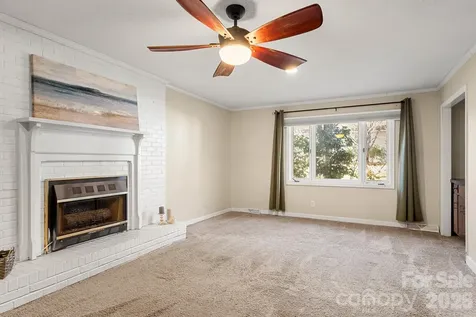 9118 Windjammer Drive Tega Cay SC 29708