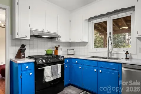 9118 Windjammer Drive Tega Cay SC 29708